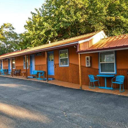 Lodge 5 - Downtown Location. Studio With Shared Hot Tub. Minutes To Arches N.P. Moab Exterior photo