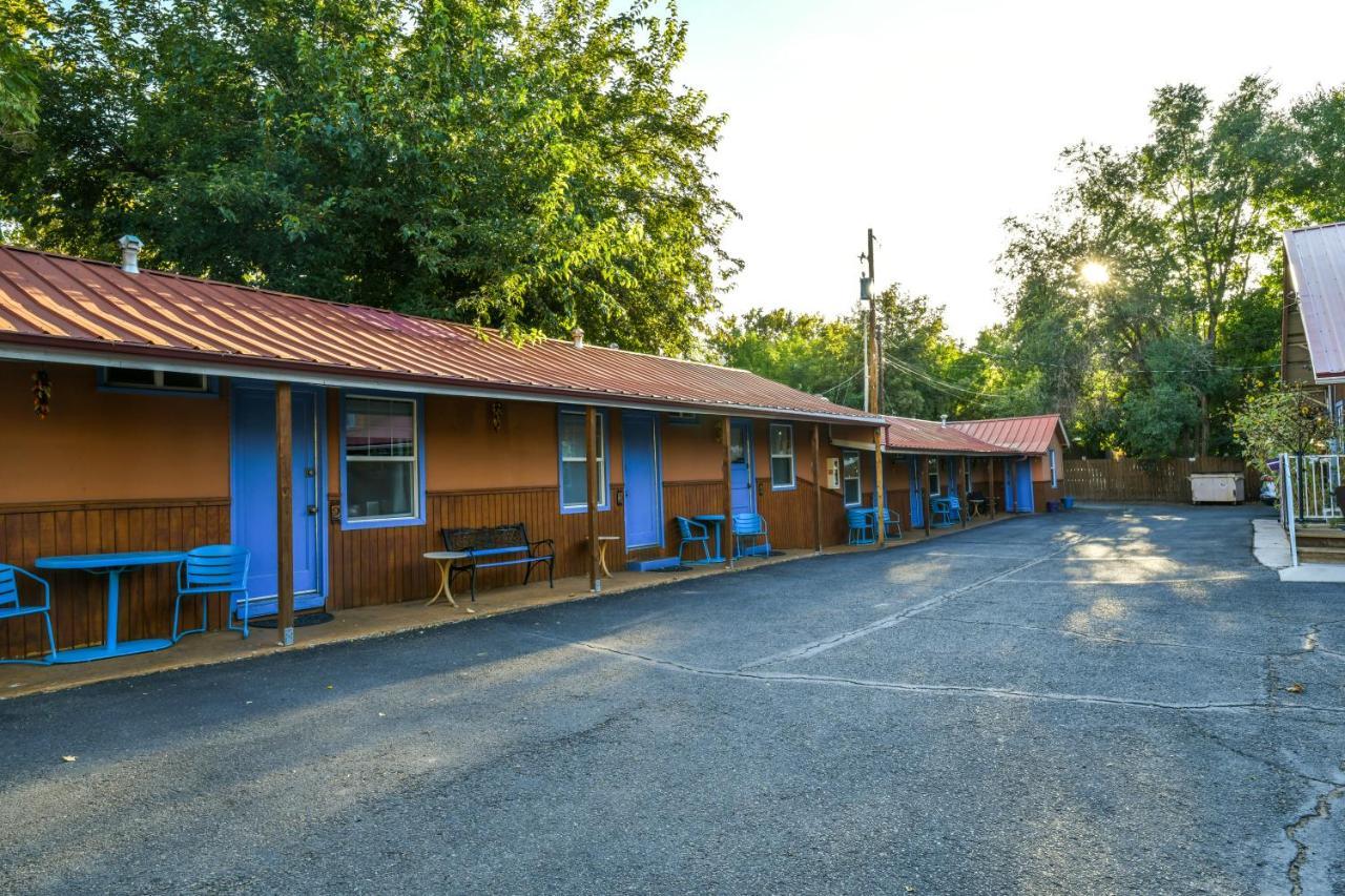Lodge 5 - Downtown Location. Studio With Shared Hot Tub. Minutes To Arches N.P. Moab Exterior photo
