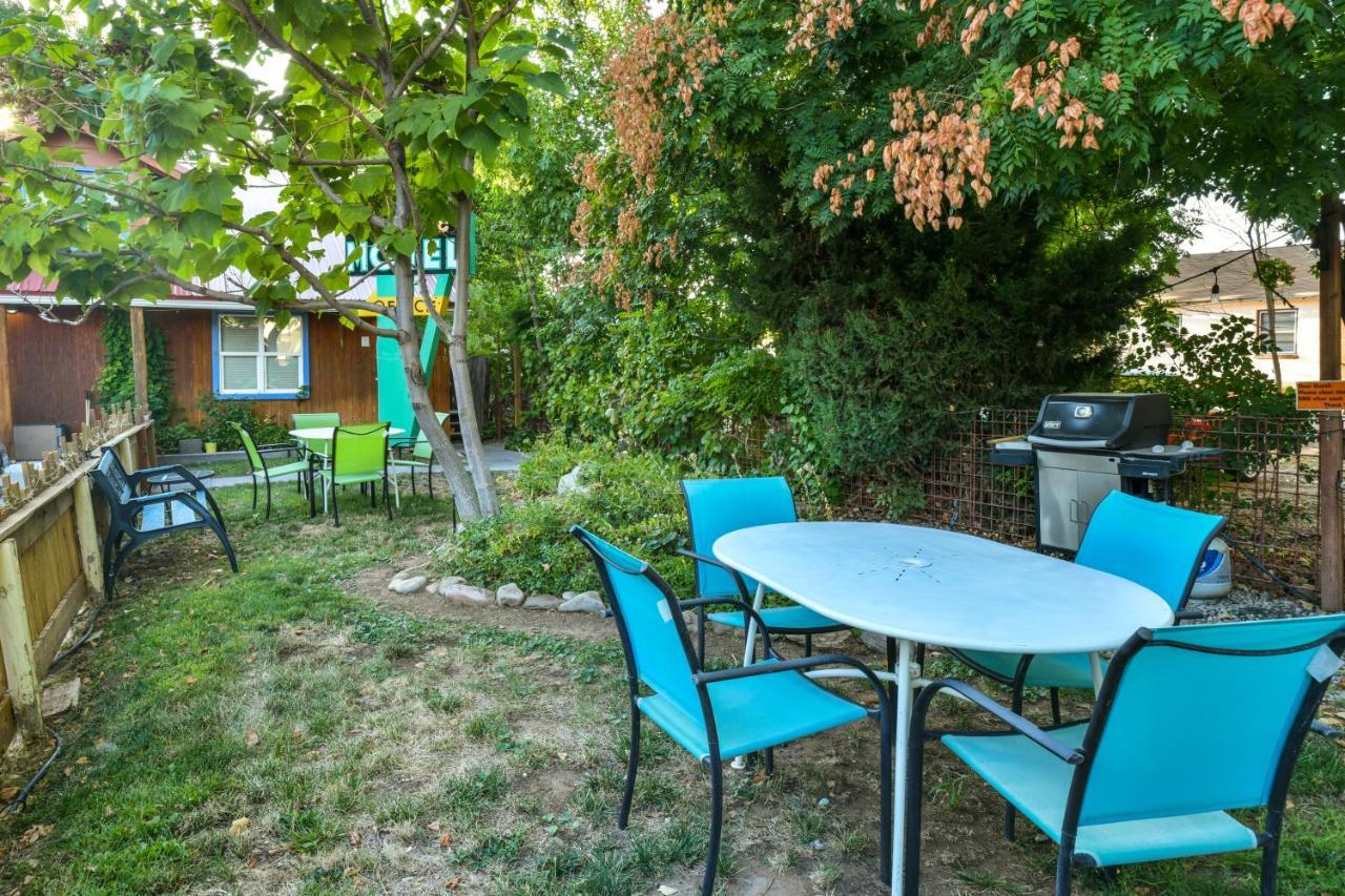 Lodge 5 - Downtown Location. Studio With Shared Hot Tub. Minutes To Arches N.P. Moab Exterior photo